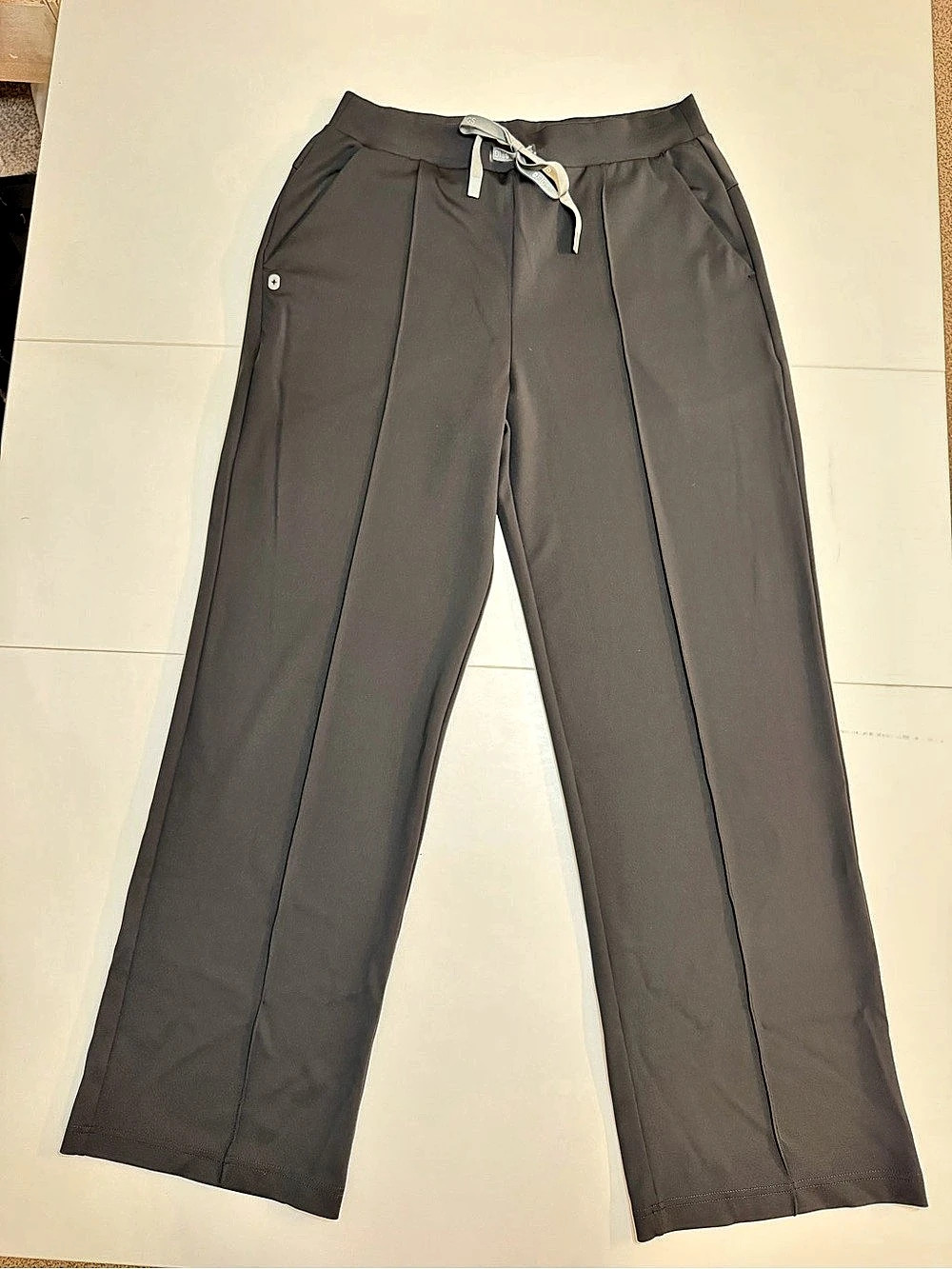 FIGS FORMx Piedra High Waisted Scrub Pant in Black, Size Large Tall. Like New